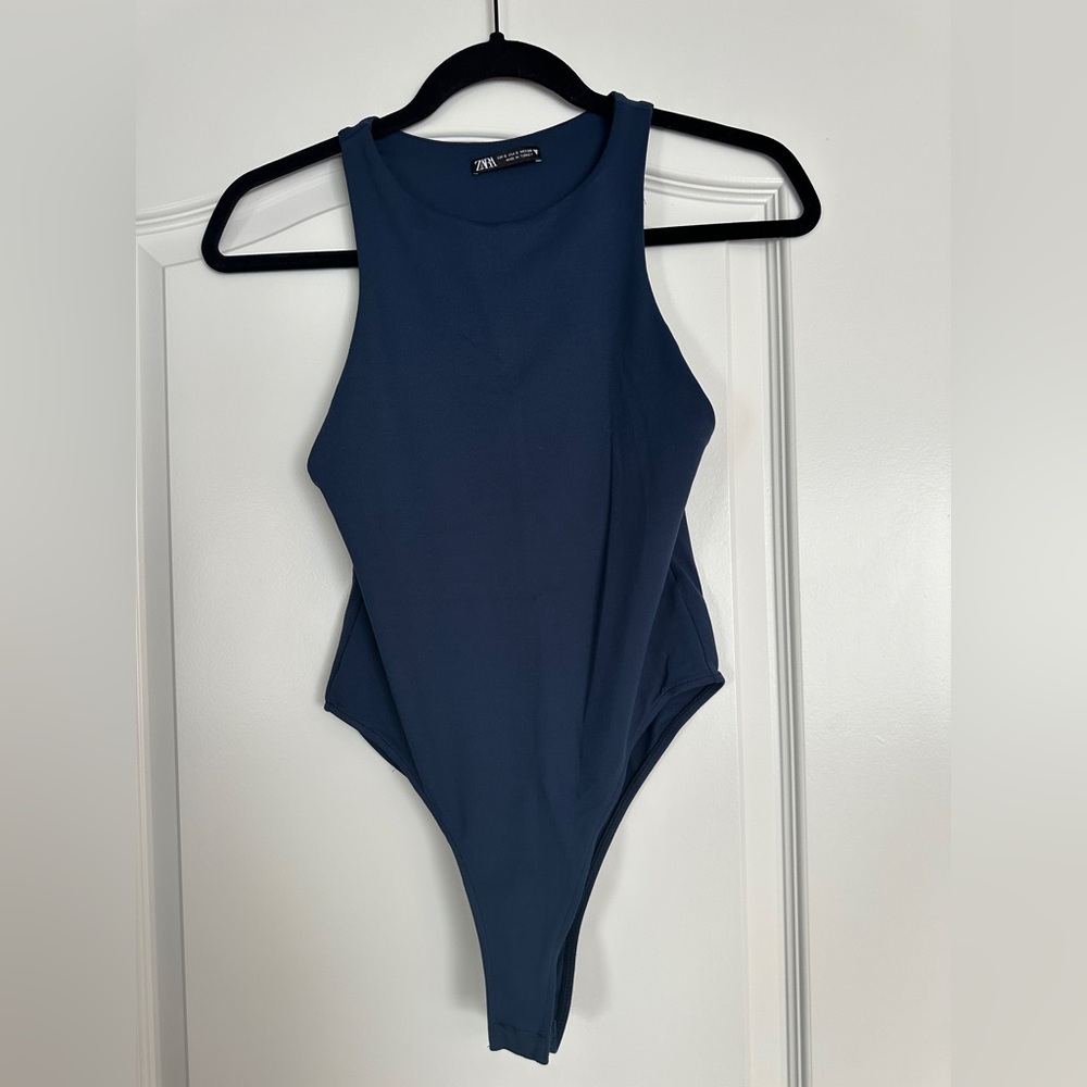 Zara highneck navy bodysuit size S